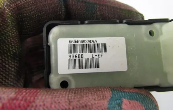 Jeep Patriot Electric window control switch 56040693AD