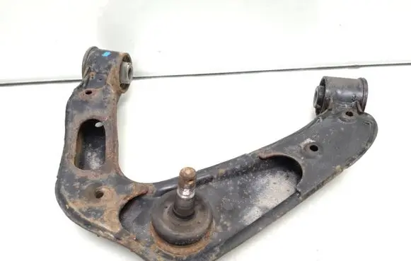 Nissan Navara D40 Front lower control arm/wishbone