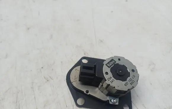 Peugeot 607 Air flap motor/actuator 657102JD