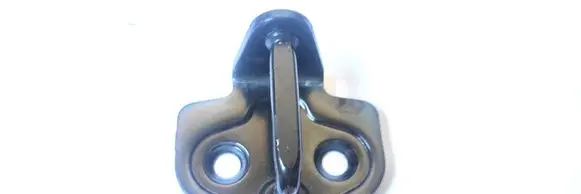 Land Rover Discovery 3 - LR3 Rear door lock loop/hook striker 