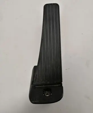 Volvo XC60 Accelerator throttle pedal 32269124