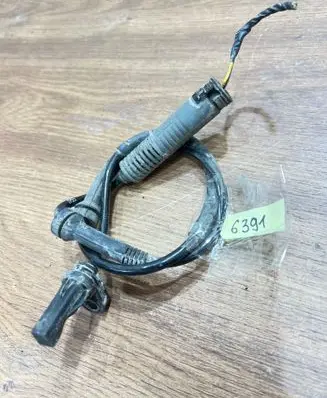 BMW 3 E90 E91 ABS brake wheel speed sensor 6762465