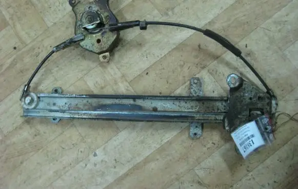 Nissan Prairie Rear door window regulator with motor