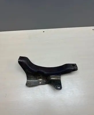 Alfa Romeo Giulia Muffler mount bracket/holder 50545165