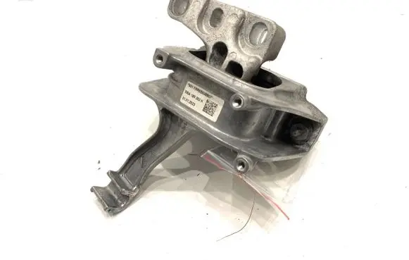 Skoda Superb B8 (3V) Engine mount vacuum valve 5WA199262H