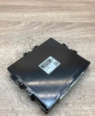 Toyota Verso Comfort/convenience module 896900F010 MB1028500181 PowerManagement