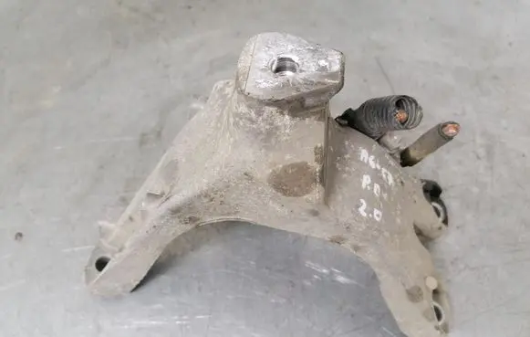 Audi A6 S6 C7 4G Engine mounting bracket 8K0199308BE