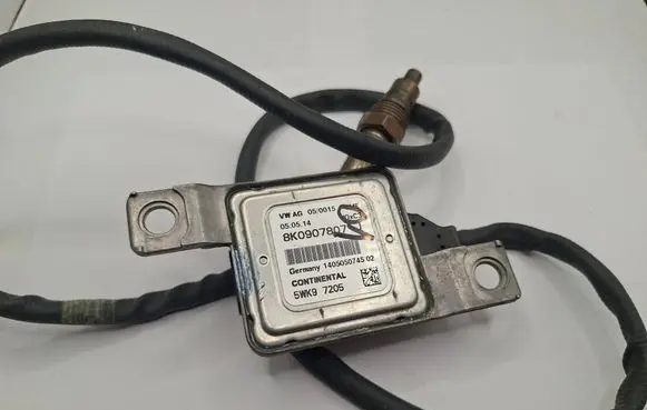 Audi A4 S4 B8 8K Lambda probe sensor 8K0907807 140505074502 5WK97205