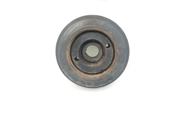 Toyota Avensis T250 Crankshaft pulley 134700G010