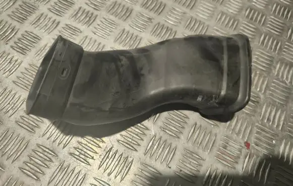 Volvo XC90 Air intake duct part 31370228