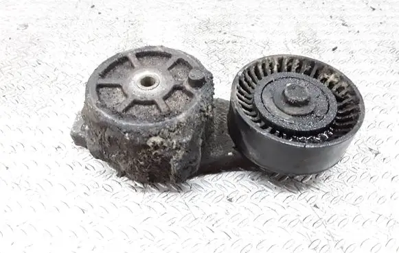 Chrysler Voyager Generator/alternator belt tensioner