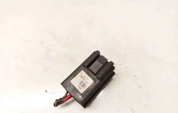 Opel Astra H Coolant fan relay 13119468