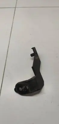 Peugeot 5008 II Rear bumper mounting bracket 9818012880