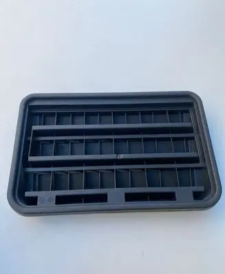 BMW X3 E83 Quarter panel pressure vent 6962293