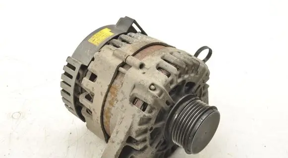 KIA Ceed Generator/alternator 373002A800