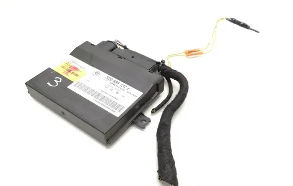 Volkswagen Touareg I Door central lock control unit/module 3D0909137X 5WK47024 5WK48827