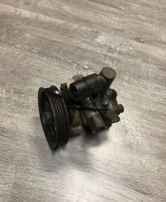 Hyundai Accent Power steering pump