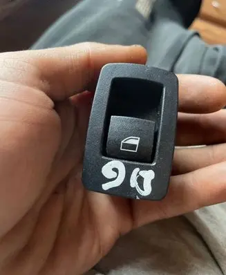 BMW 1 F20 F21 Electric window control switch 9208106