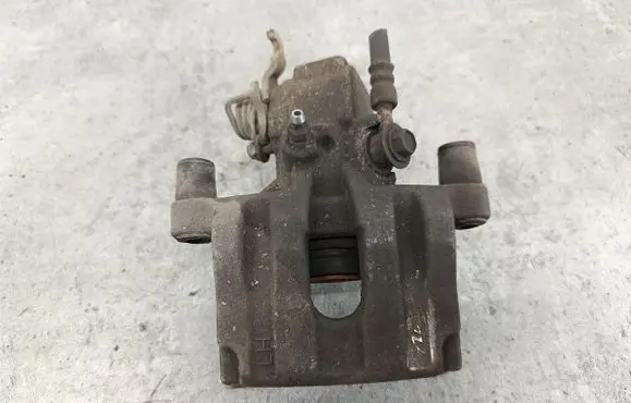 Nissan Primera Rear brake caliper 