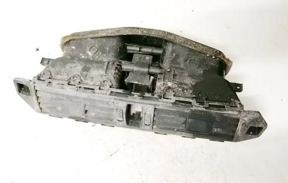BMW 5 E60 E61 Dash center air vent grill 69107340 7009275