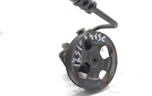 Suzuki Grand Vitara I Power steering pump 