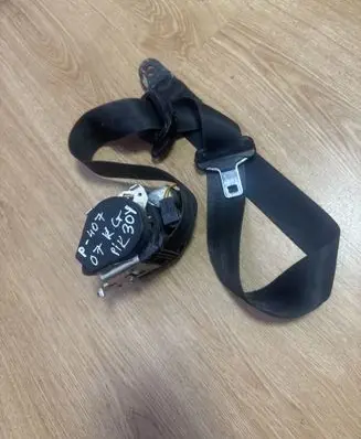 Peugeot 407 Rear seatbelt 7030184 040266 B507744