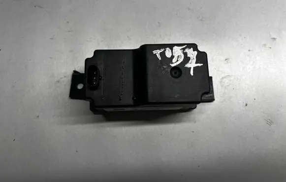 Mercedes-Benz C W205 Voltage converter/converter module A2059053414