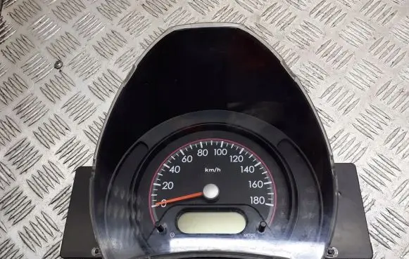 Suzuki Alto Tachometer 34100-68K0