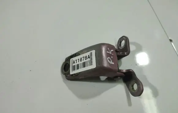 Honda Jazz Front door upper hinge 
