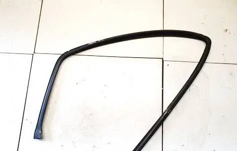 Opel Astra H Rubber seal rear door