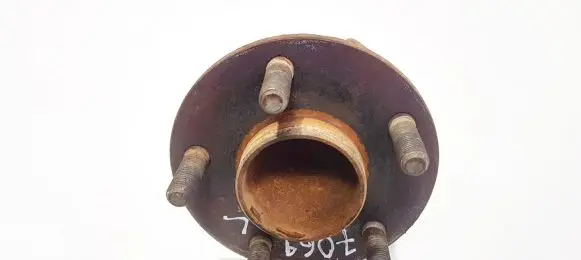 Volvo V50 Rear wheel hub