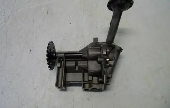 Renault Clio I Oil pump 