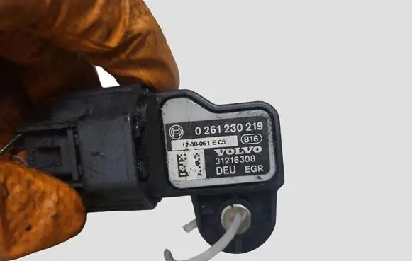 Volvo V60 Air pressure sensor 0261230219