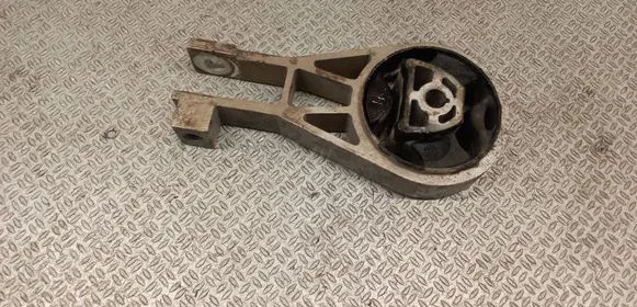 Opel Corsa D Engine mount bracket 633374681