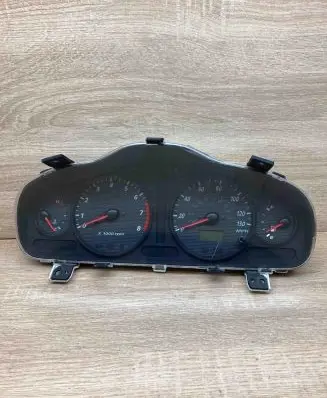 Hyundai Santa Fe Speedometer (instrument cluster) 9400126150 20020118