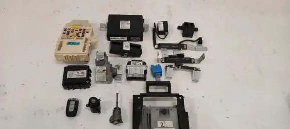 Hyundai ix35 Engine ECU kit and lock set 39101-2F255