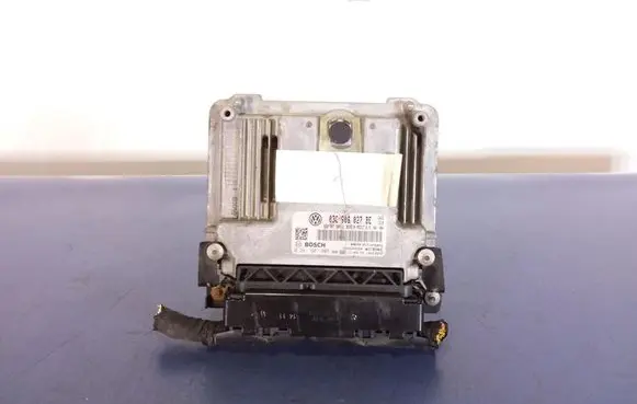 Volkswagen Jetta VI Engine control unit/module ECU 03C906027BE