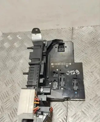 Mercedes-Benz CLS C218 X218 Fuse box set 2129001406
