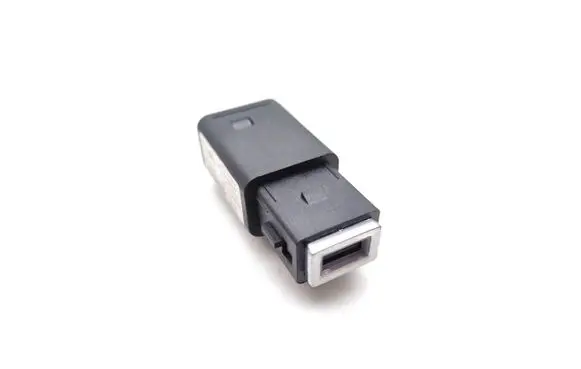 Citroen C4 X USB socket connector 98217039DX 9824334377