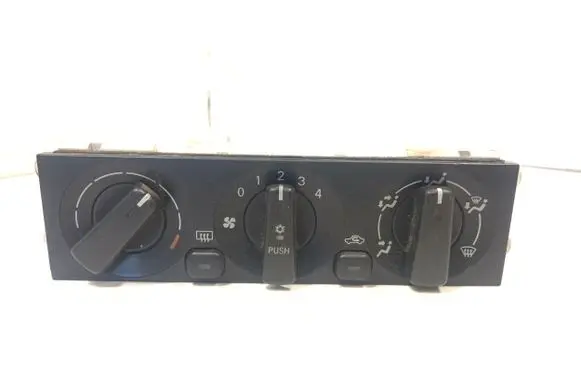 Mitsubishi Pajero Climate control unit Mr500784