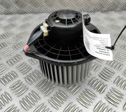 Suzuki Grand Vitara II Heater fan/blower 7415076K02