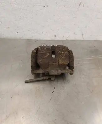 Nissan X-Trail T31 Front brake caliper