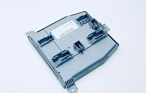 Mercedes-Benz C W205 SAM control unit A2059007845 A2059019519 A1679020307