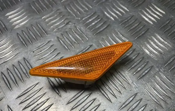Ford Focus Front fender indicator light XS4H3K354A