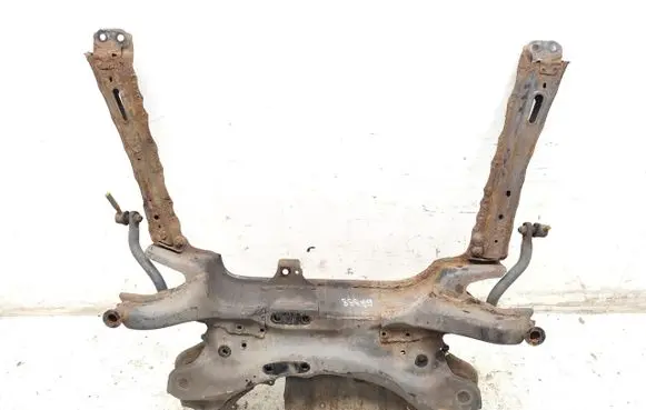 Toyota RAV 4 (XA40) Front subframe 