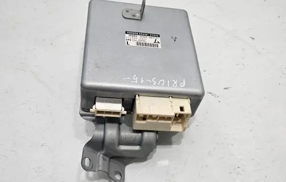 Toyota Prius (XW30) Other control units/modules 8965047532