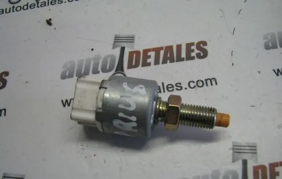 Brake pedal sensor switch