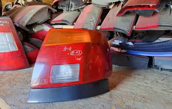 Audi A4 S4 B5 8D Rear/tail lights 8D0945096A 8D0945096