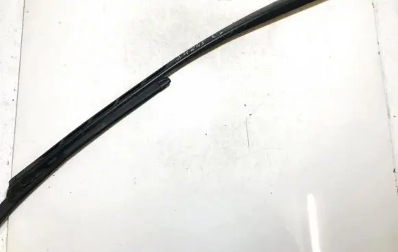 Audi A3 S3 8P Front wiper blade arm 8p2955407a