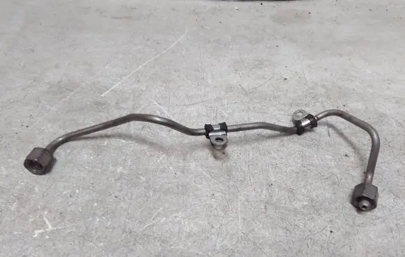 Fuel injector supply line/pipe